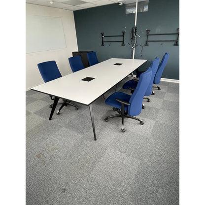 Møtebord fra Fora Form, hvit laminat, 300x120 cm