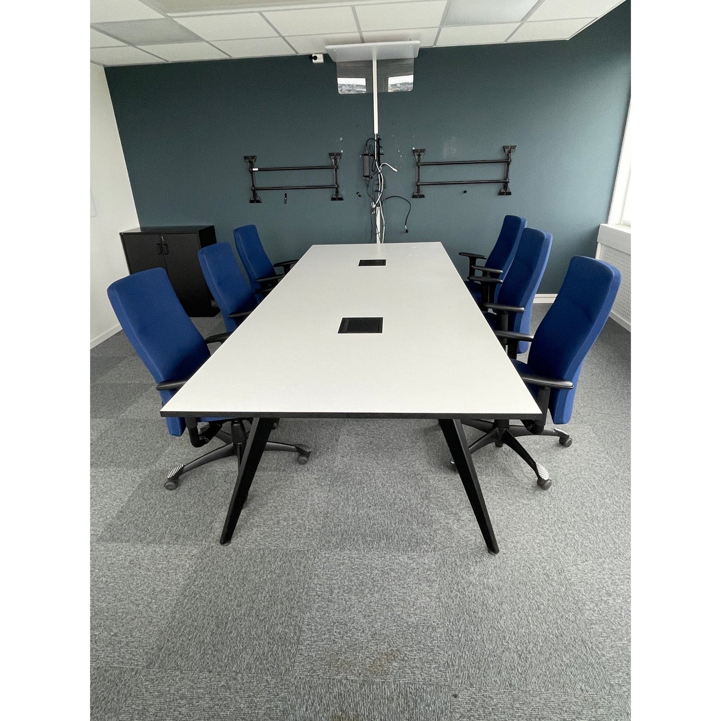 Møtebord fra Fora Form, hvit laminat, 300x120 cm