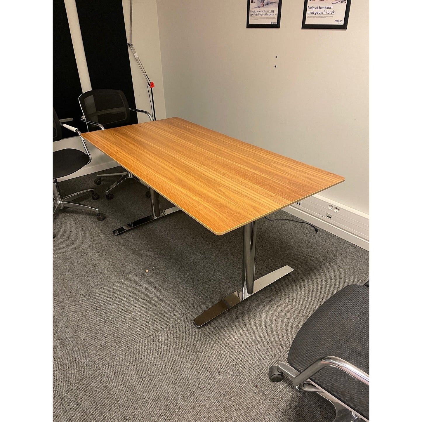 Møtebord fra Horreds, valnøtt, 160x80 cm