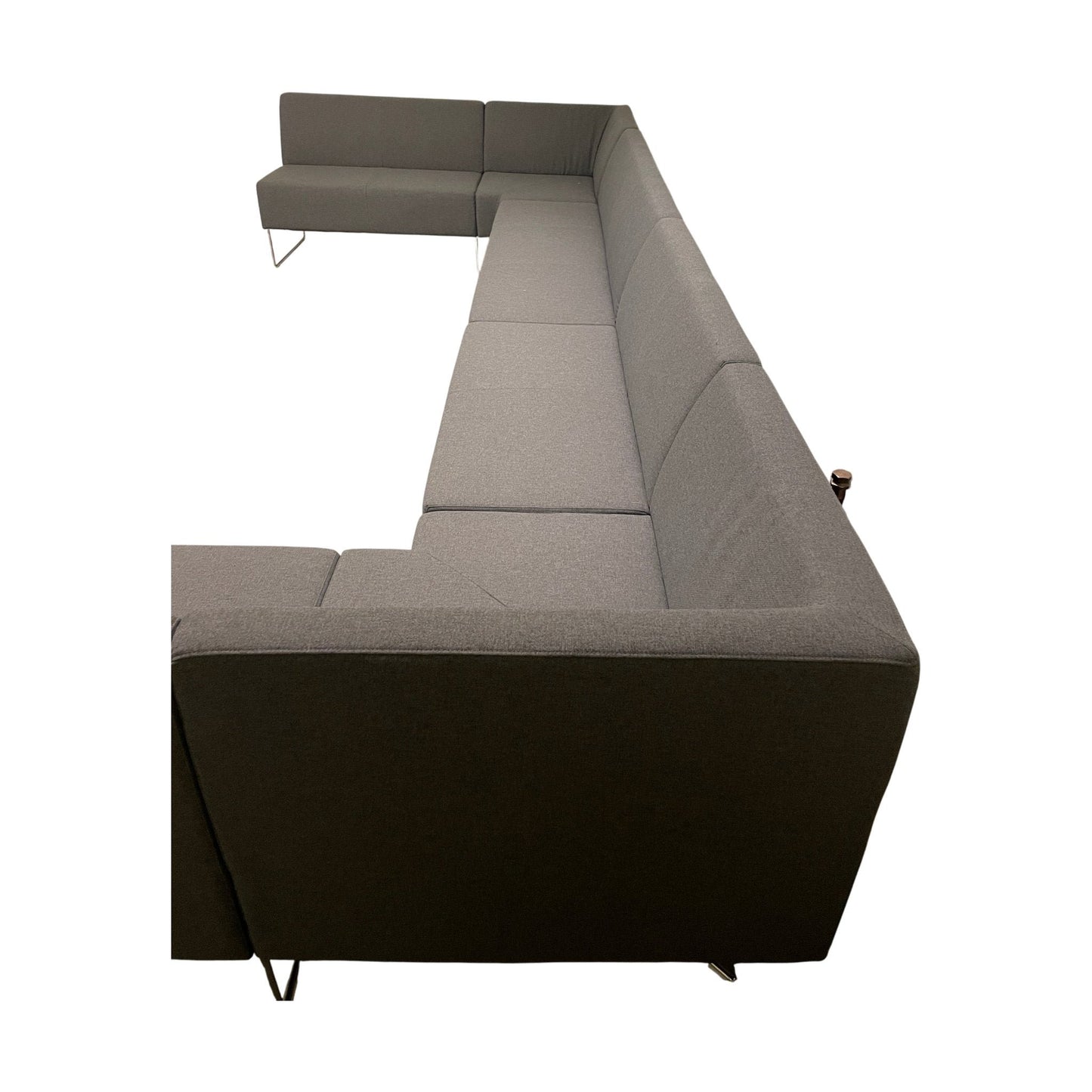 Pivot U-loungesofa fra VAD i mørk grå