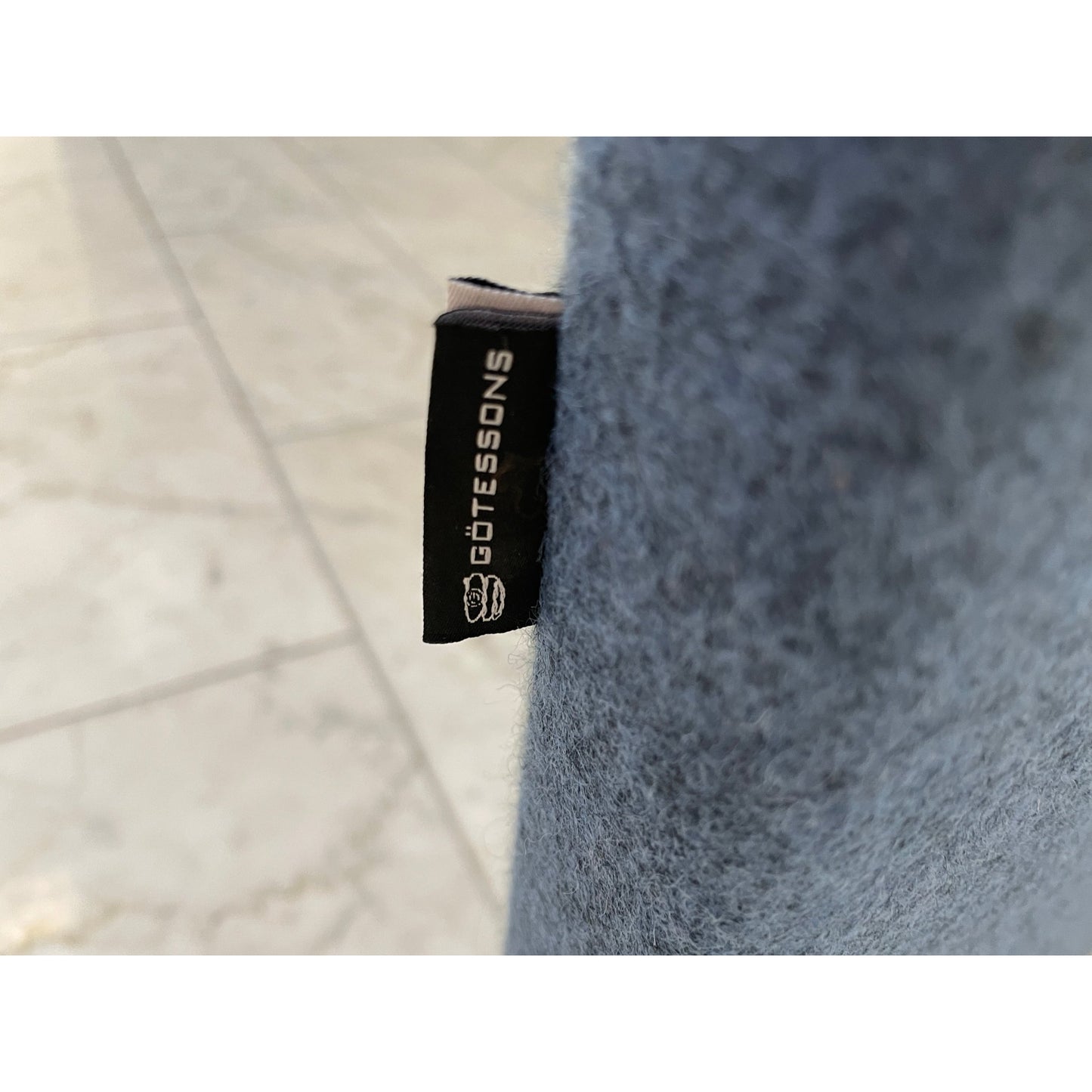 Samtalerom, trukket i ull fra Gøtessons The Hut