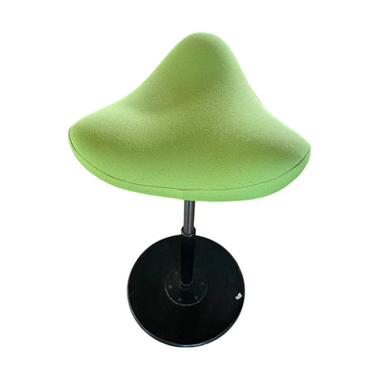 Balansestol med sadelsete fra Varier i limegrønn