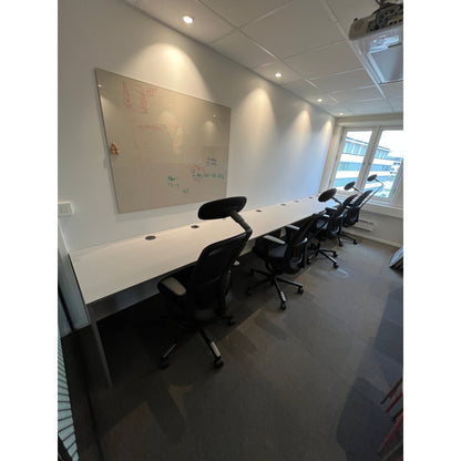 Arbeidspult for 4 pers fra Norengros, desktop linoleum, 470x70 cm