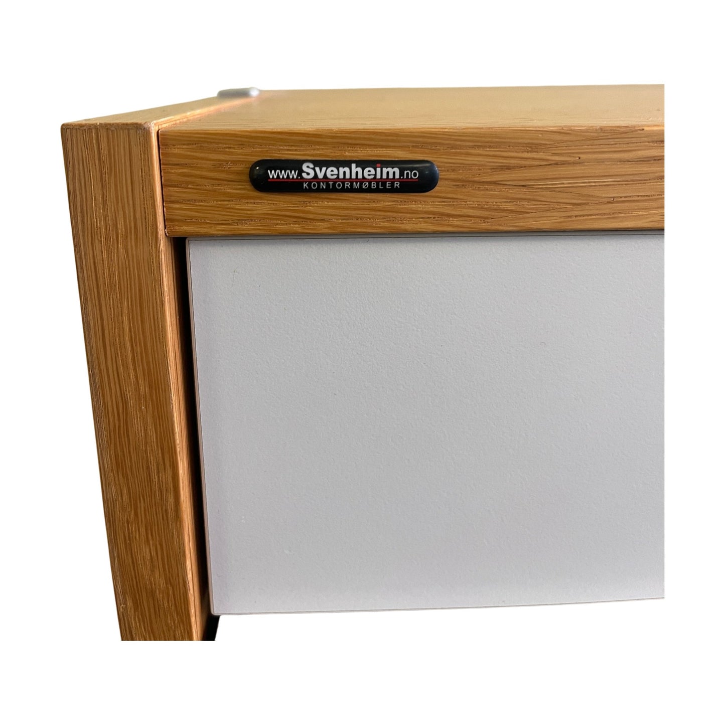 Låsbart skap fra Svenheim, trefarget, 90 cm