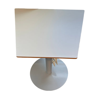Sidebord fra Svenheim, grå, 60-80 cm justerbar høyde