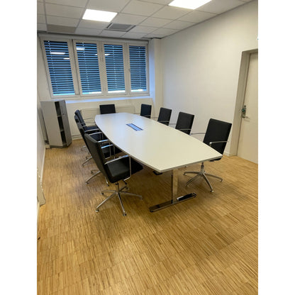 Båtformet møtebord fra EFG, lys grå, 360x120 cm