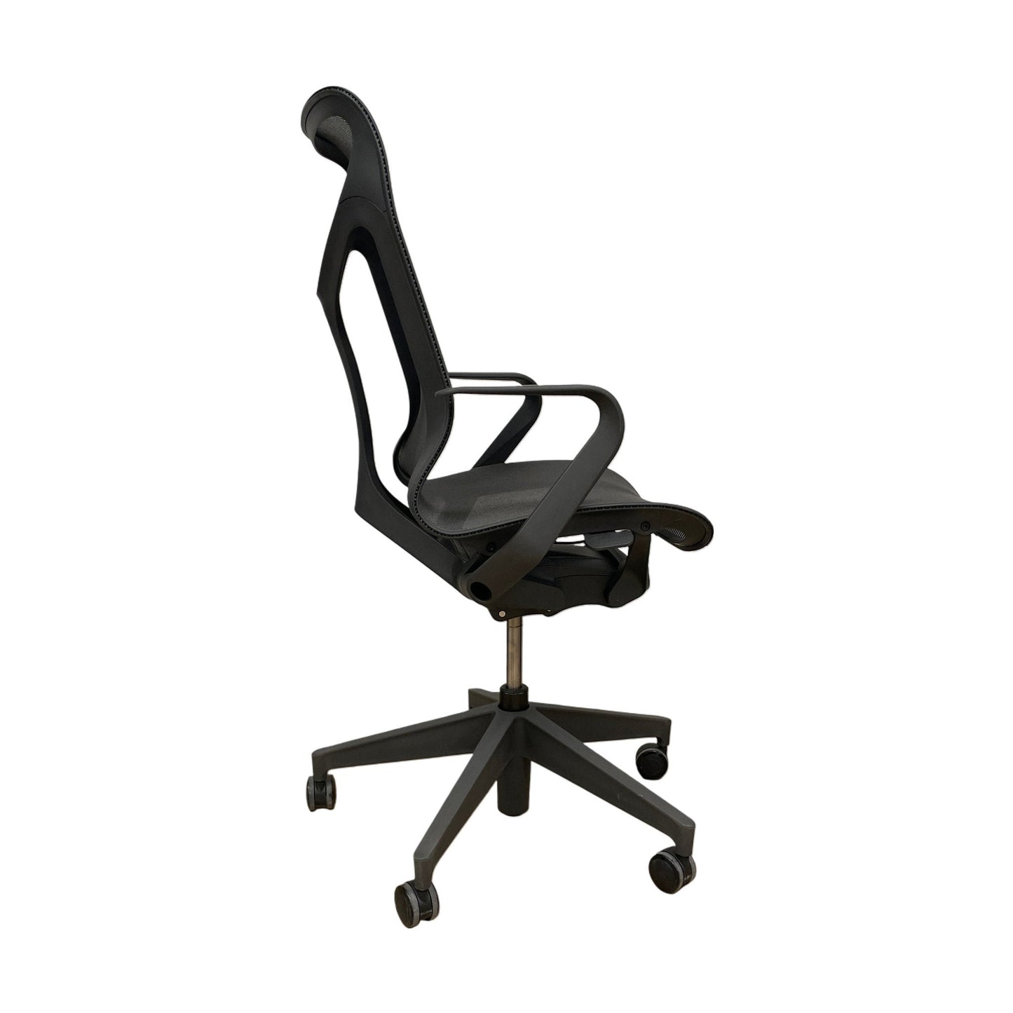 Cosm kontorstol fra Herman Miller, Graphite, Medium Back