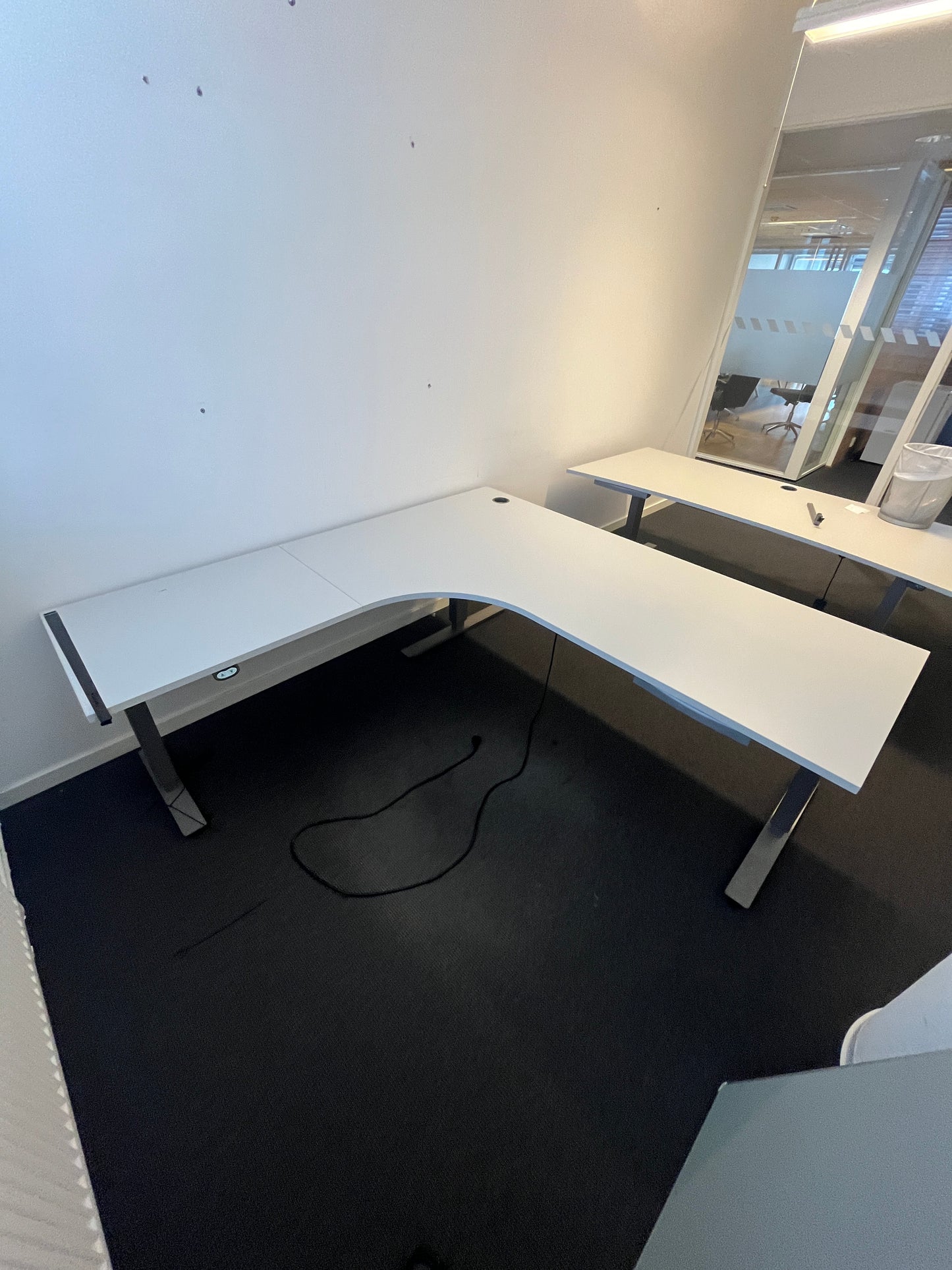 Hjørneskrivebord EFG