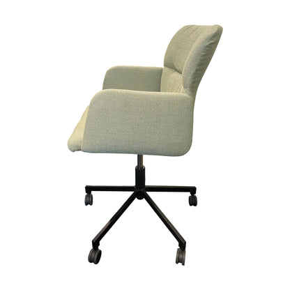 Johansen design Haddoc Oyster konferansestol