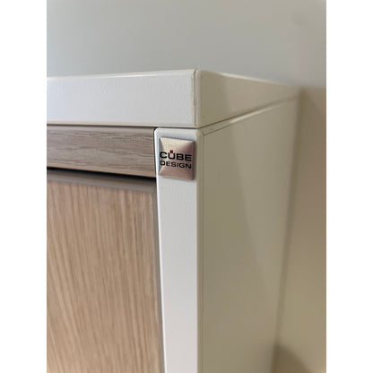Cube skyvedørsskap, hvit eikefiner, 120x44x127