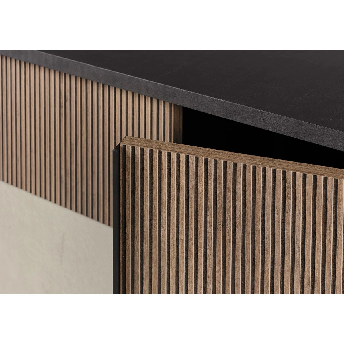 Everest Skjenk, Grå