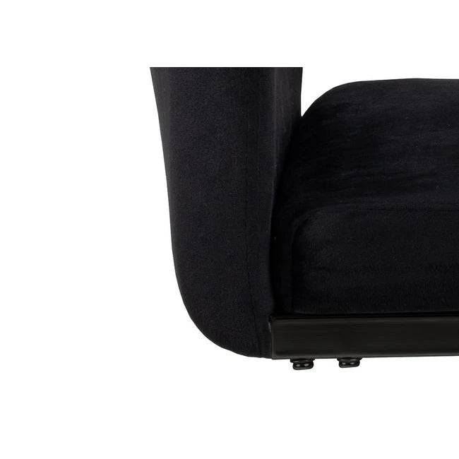 Ulla spisestol fra A-Møbler, velour, svart