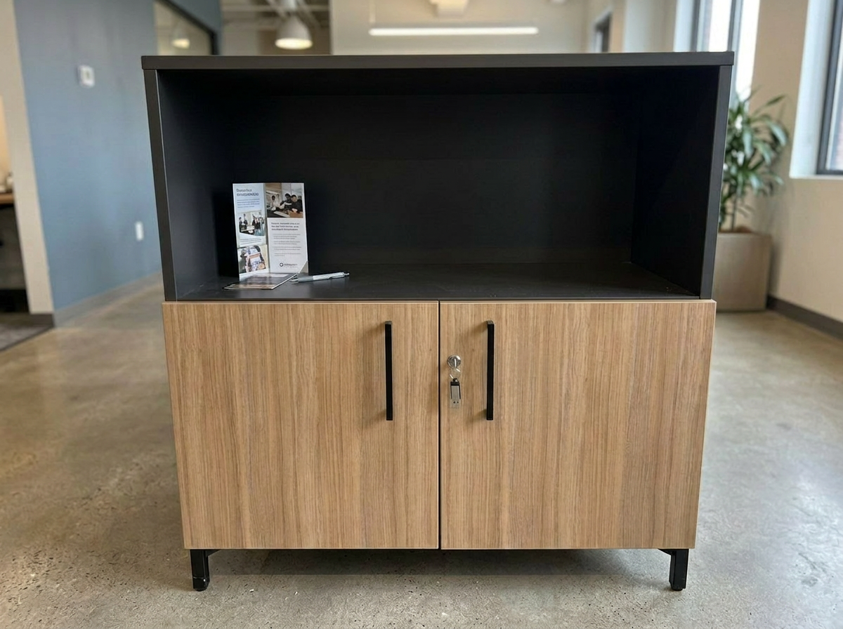 Choice skap fra Narbutas, sort og eik