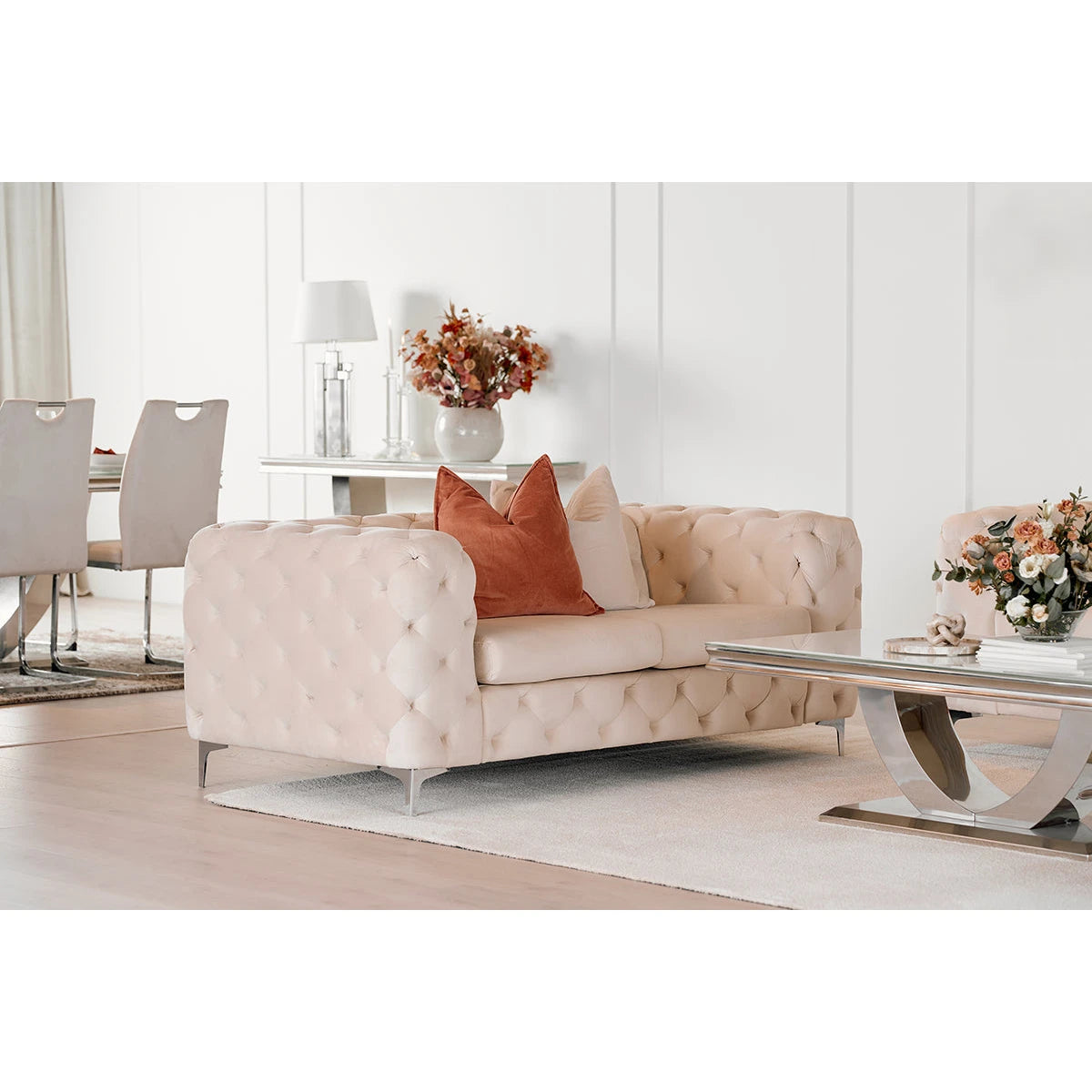 Bella sofagruppe fra A-Møbler, 3+1+1-seter i lys beige velur