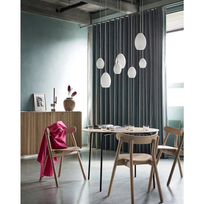 Unika pendellampe fra Northern, hvit glass