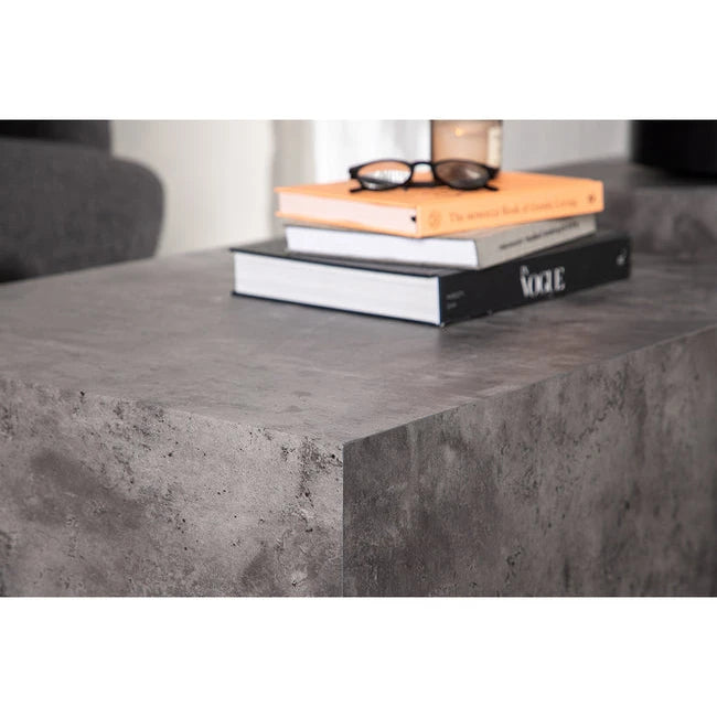 York sofabord fra A-Møbler, grå, 80x60 cm