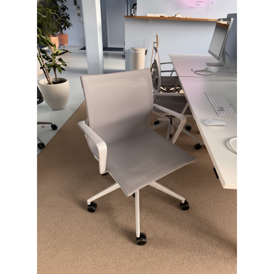 Physix møteromsstol fra Vitra