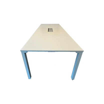 (180x90) Steelcase FrameFour møtebord i lys grå, innfelt kabelluke