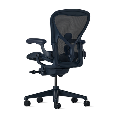 Aeron Remastered kontorstol fra Herman Miller, Nightfall – str. B