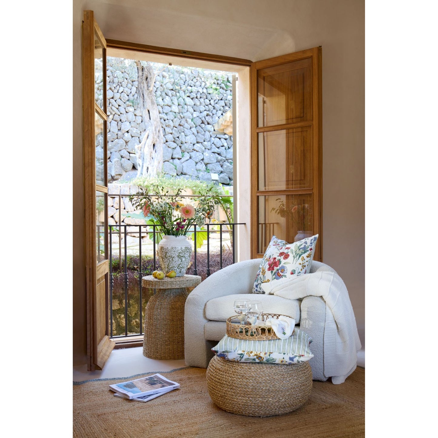 Noa Lenestol fra Kid i hvit