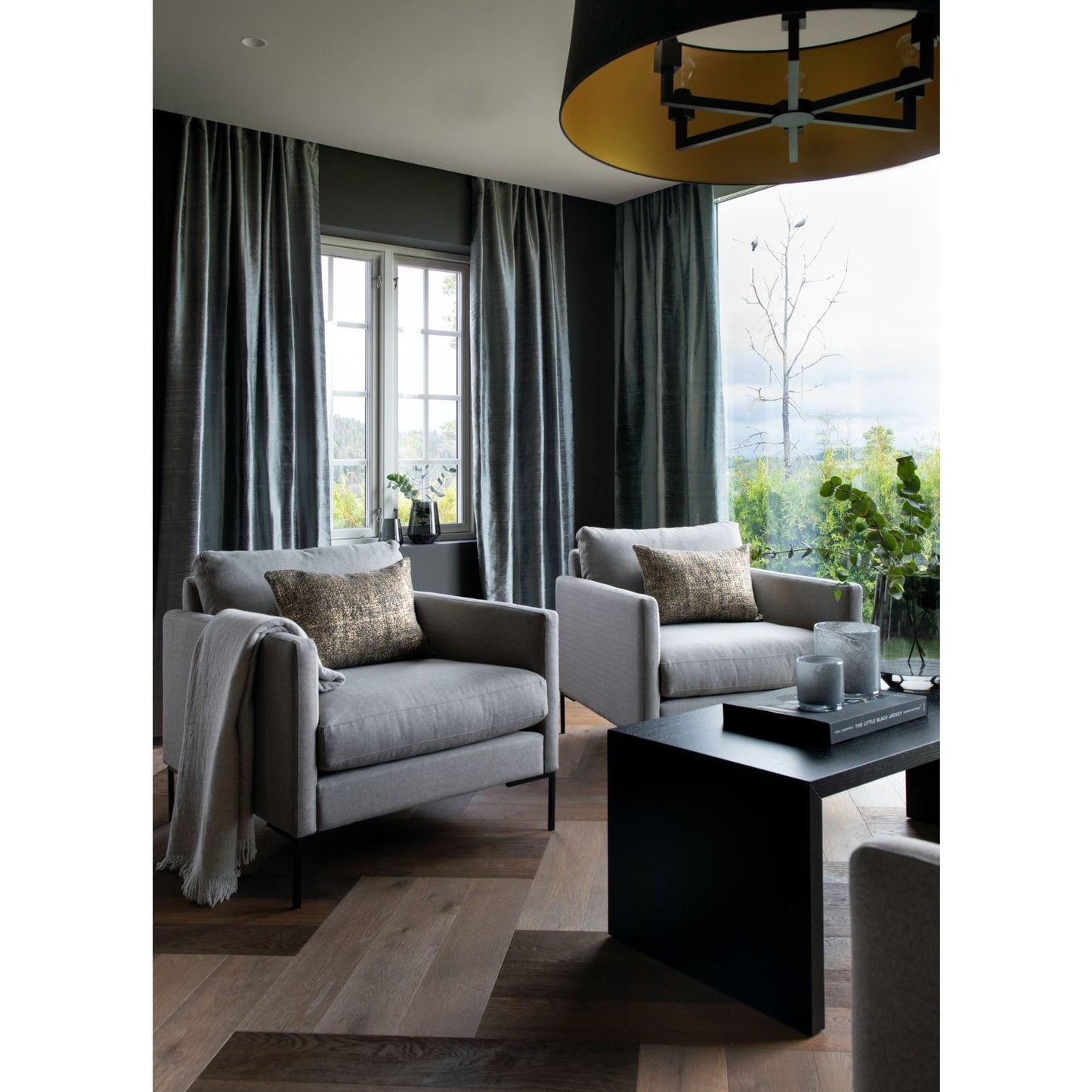 Sofia, Forms & Objects, loungestol i grå fra Kid 75x95x83