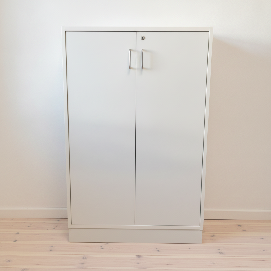 (80x40x127) Svenheim skap i hvit