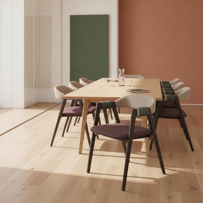 Konferansestol fra Moroso i lilla, armlener i skinn