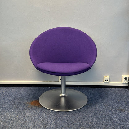 Ikon Lenestol fra Fredericia Furniture i lilla