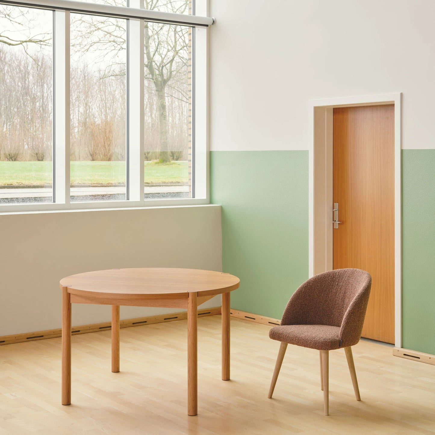 Owen spisebord fra SOFACOMPANY med tilleggsplater, Ø 120 cm, eik