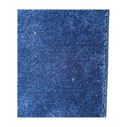 (350x400) Designteppe i mykt blått tekstil