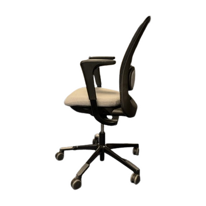 Sofi Mesh 7500 kontorstol fra HÅG i beige
