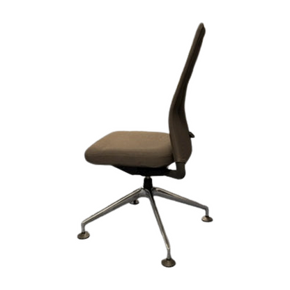 ID Trim møtestol fra Vitra