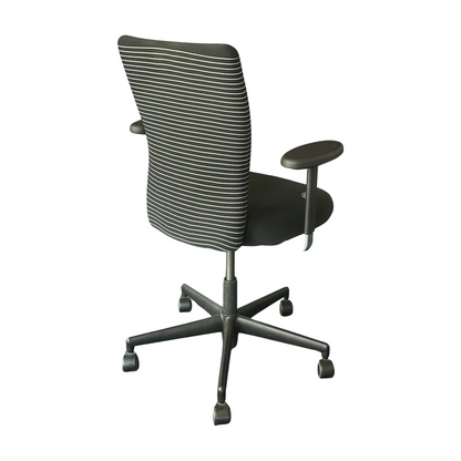 T-Chair kontorstol fra Vitra i svart