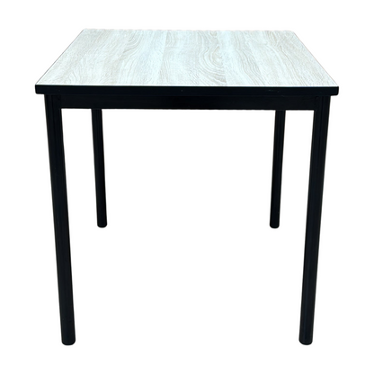 (70x70) spisebord fra EKV i lyst tre