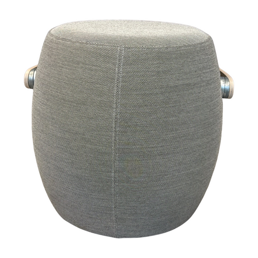 Carry on puff fra Offecct i lys grå