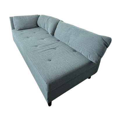 Daybed i lys grå
