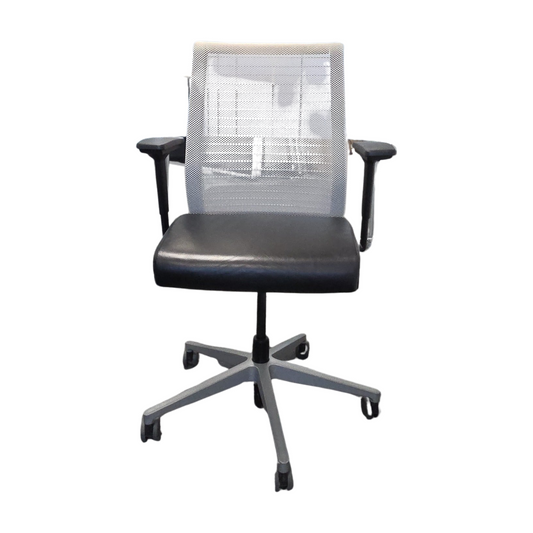 Think kontorstol fra Steelcase i hvit