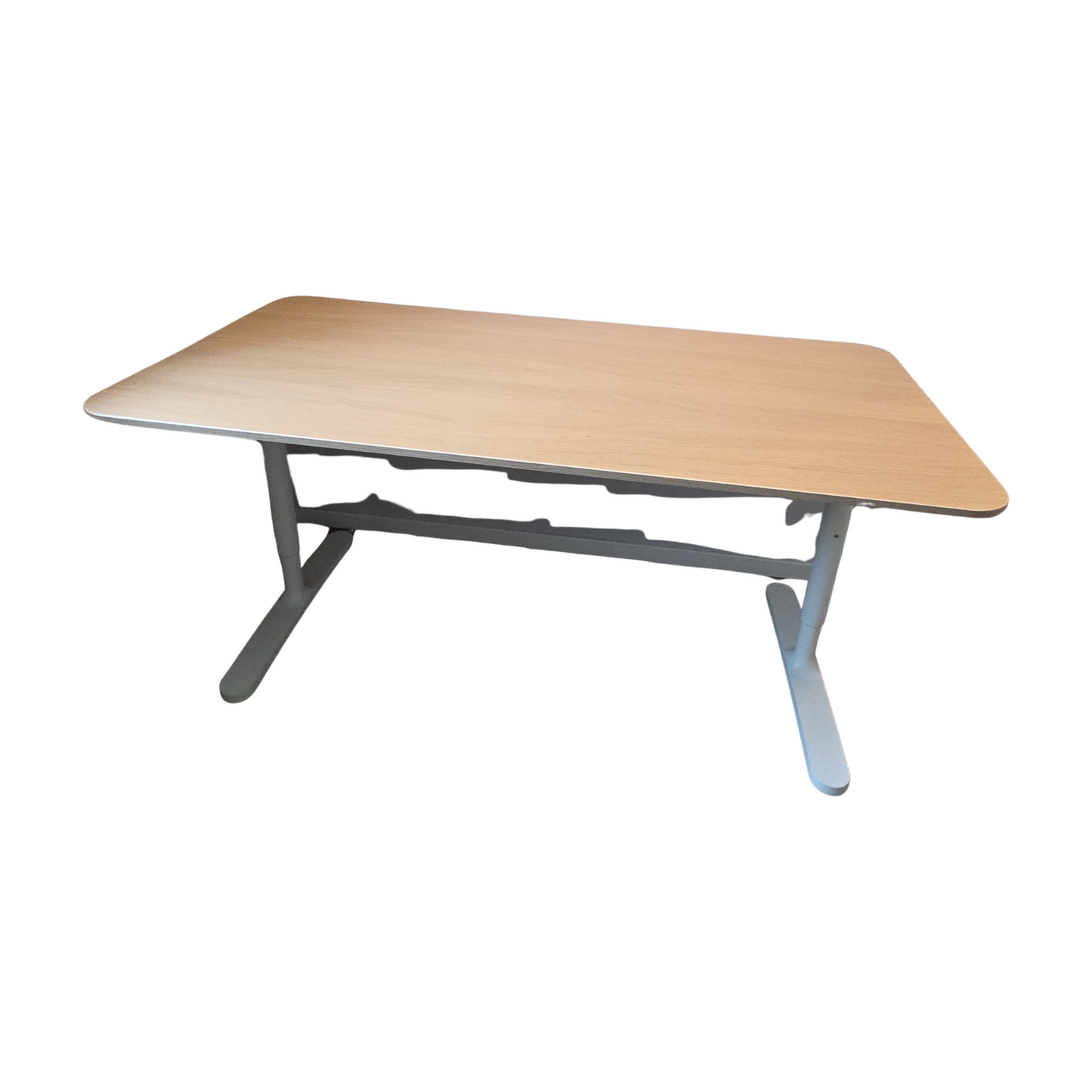 (160x80) IKEA Bekant skrivebord i lyst tre