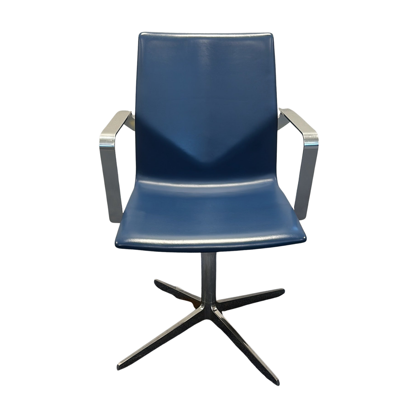 Møtestol fra FOUR Design i blå