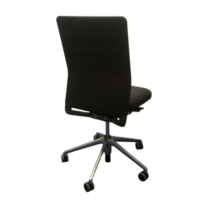 ID Trim kontorstol fra Vitra i svart