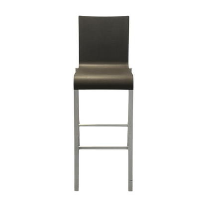03 barstol fra Vitra i svart