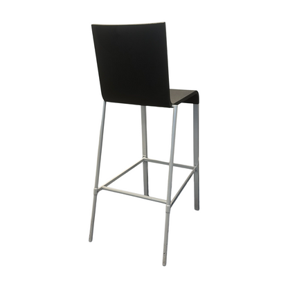 03 barstol fra Vitra i svart