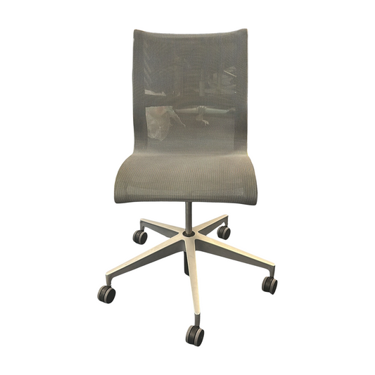 Setu kontorstol fra Herman Miller i grå