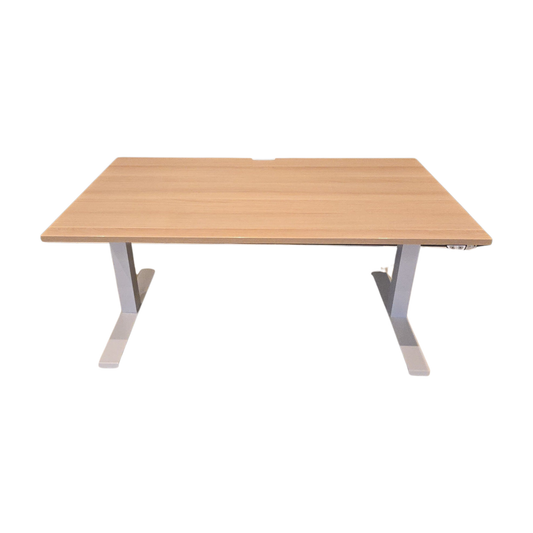 (140x80) Kinnarps Series P hev/senk-bord i eik