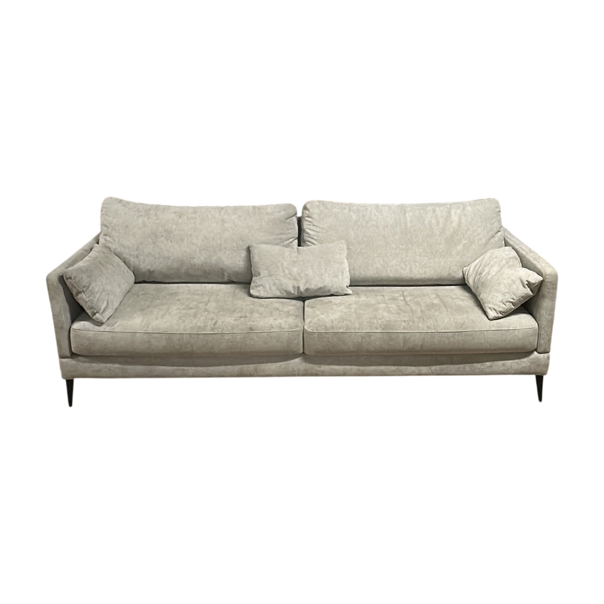 Andorra Sofa fra ARTWOOD i lys grå, velur
