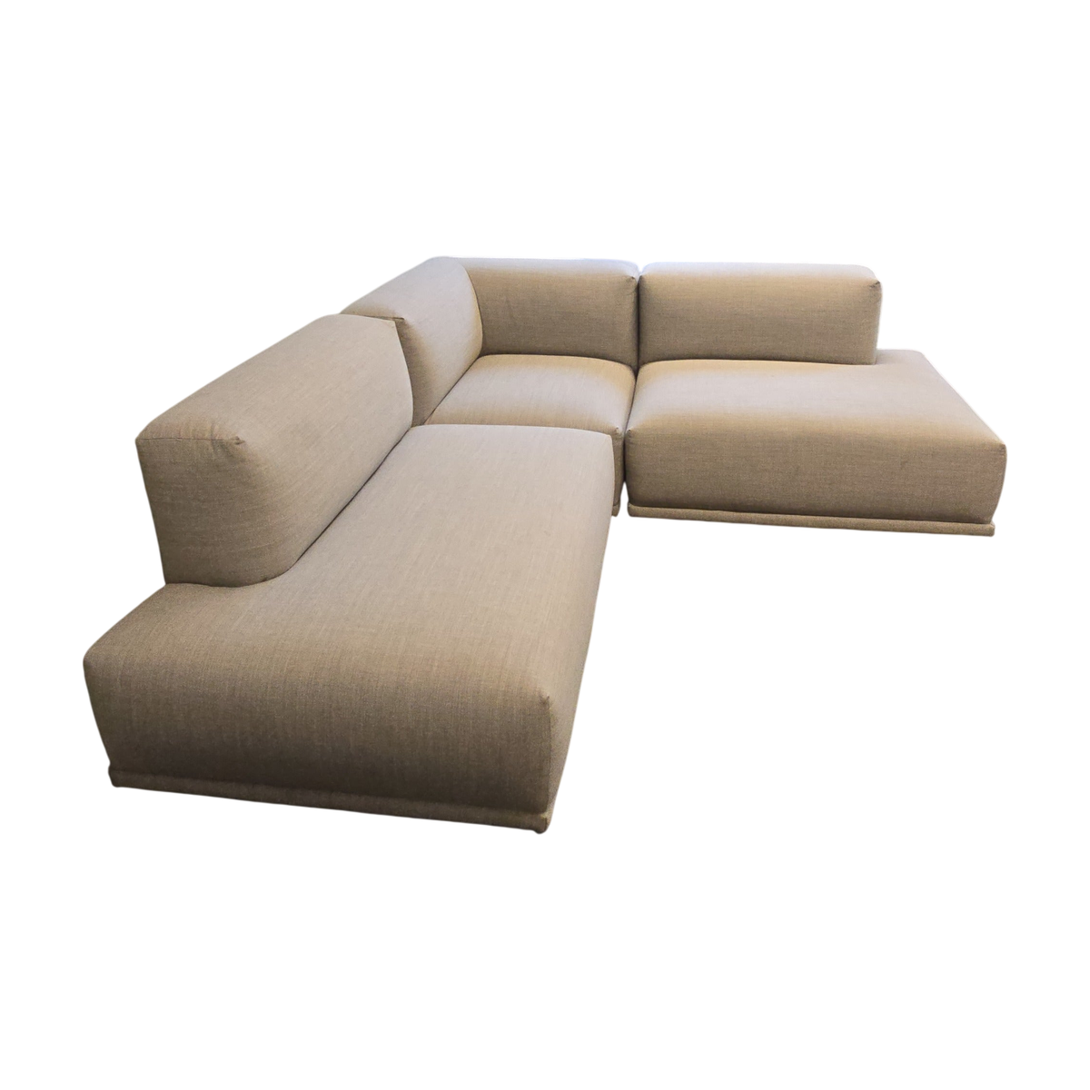 Connect Hjørnesofa fra Muuto i lys grå, åpen ende venstre