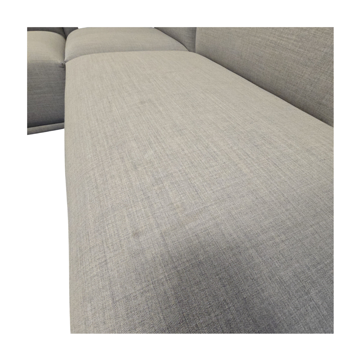 Connect Hjørnesofa fra Muuto i lys grå, åpen ende venstre