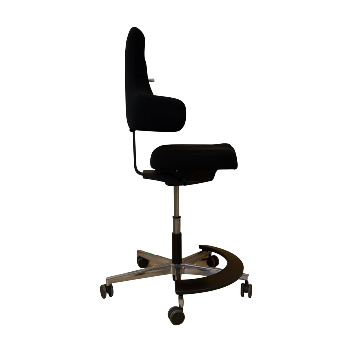 Sadelstol fra Sittup i svart, fotring