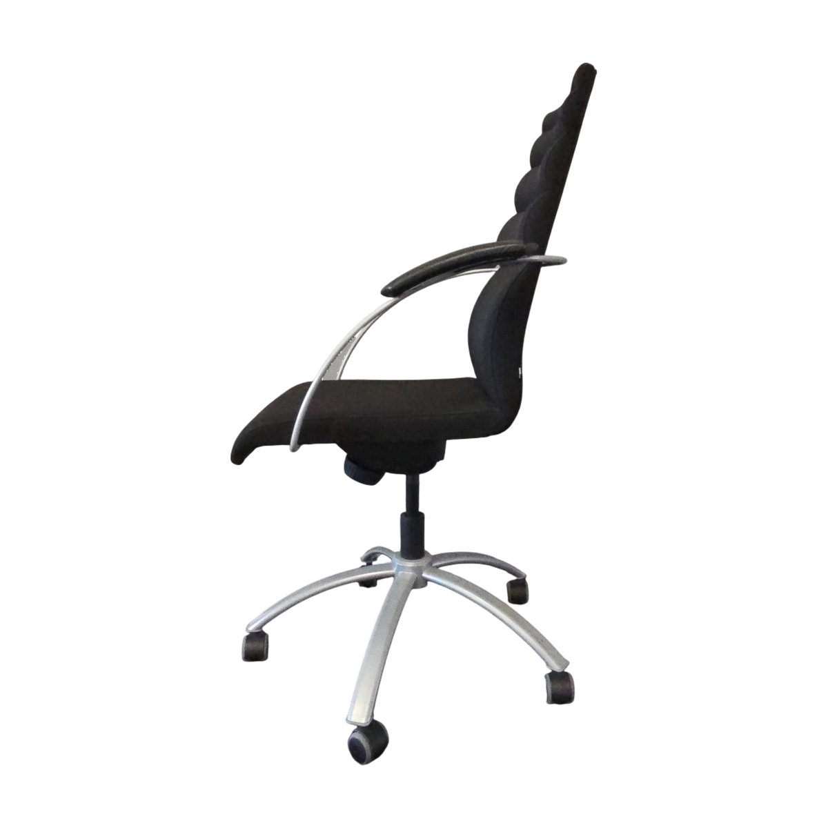 Touch Comfort konferansestol fra Scan Sørlie i svart, armlener og hjul
