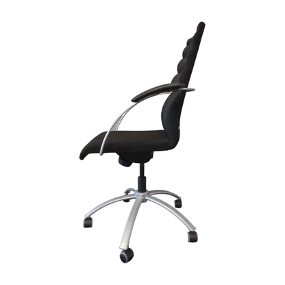 Touch Comfort konferansestol fra Scan Sørlie i svart, armlener og hjul